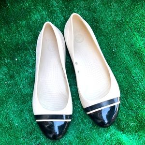 Crocs Cap Toe Flats Women’s size 10